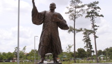 New MLK, Jr. statue vandalized