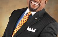 Prominent pastor Dr. Myles Munroe and wife die in plane crash